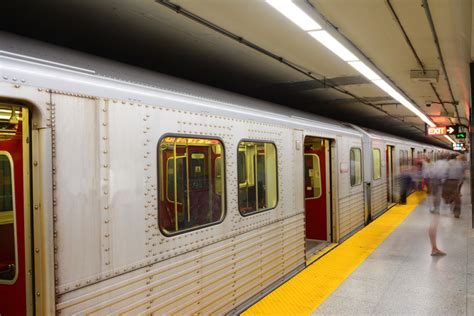 Champagne launches consultation to ensure wireless coverage for all TTC riders